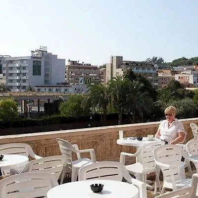 L'azure 4* 료렛 드 마르